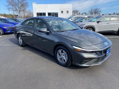 Photo of a 2024 Hyundai Elantra SE 4DR Sedan for sale