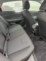 2024 Elantra Thumbnail 13