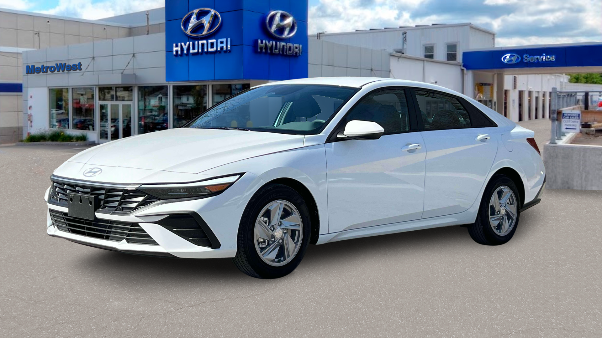 2024 Hyundai ELANTRA SE