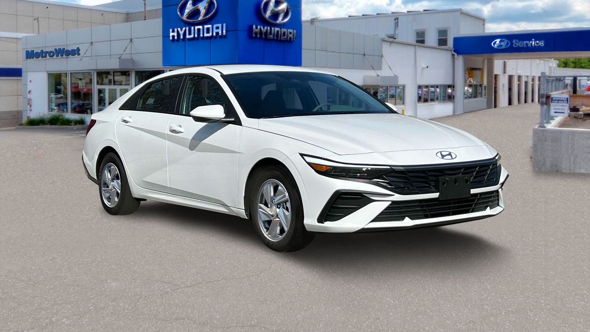 2024 Hyundai ELANTRA SE