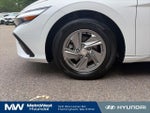 2024 Elantra Thumbnail 26
