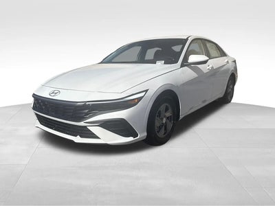 2025 Hyundai Elantra SE 4DR Sedan