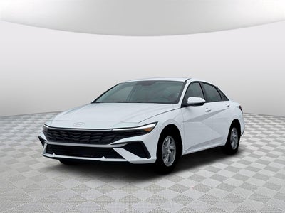 2026 Hyundai Elantra SE 4DR Sedan