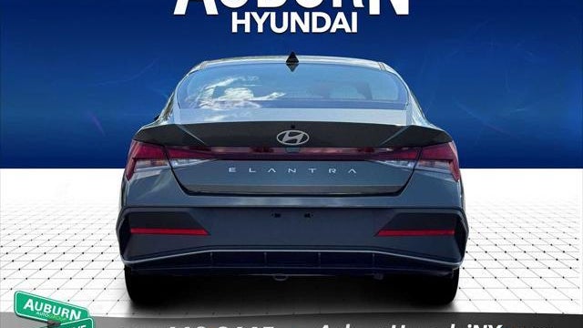 2026 Hyundai ELANTRA SE