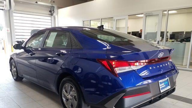 2025 Hyundai ELANTRA SE