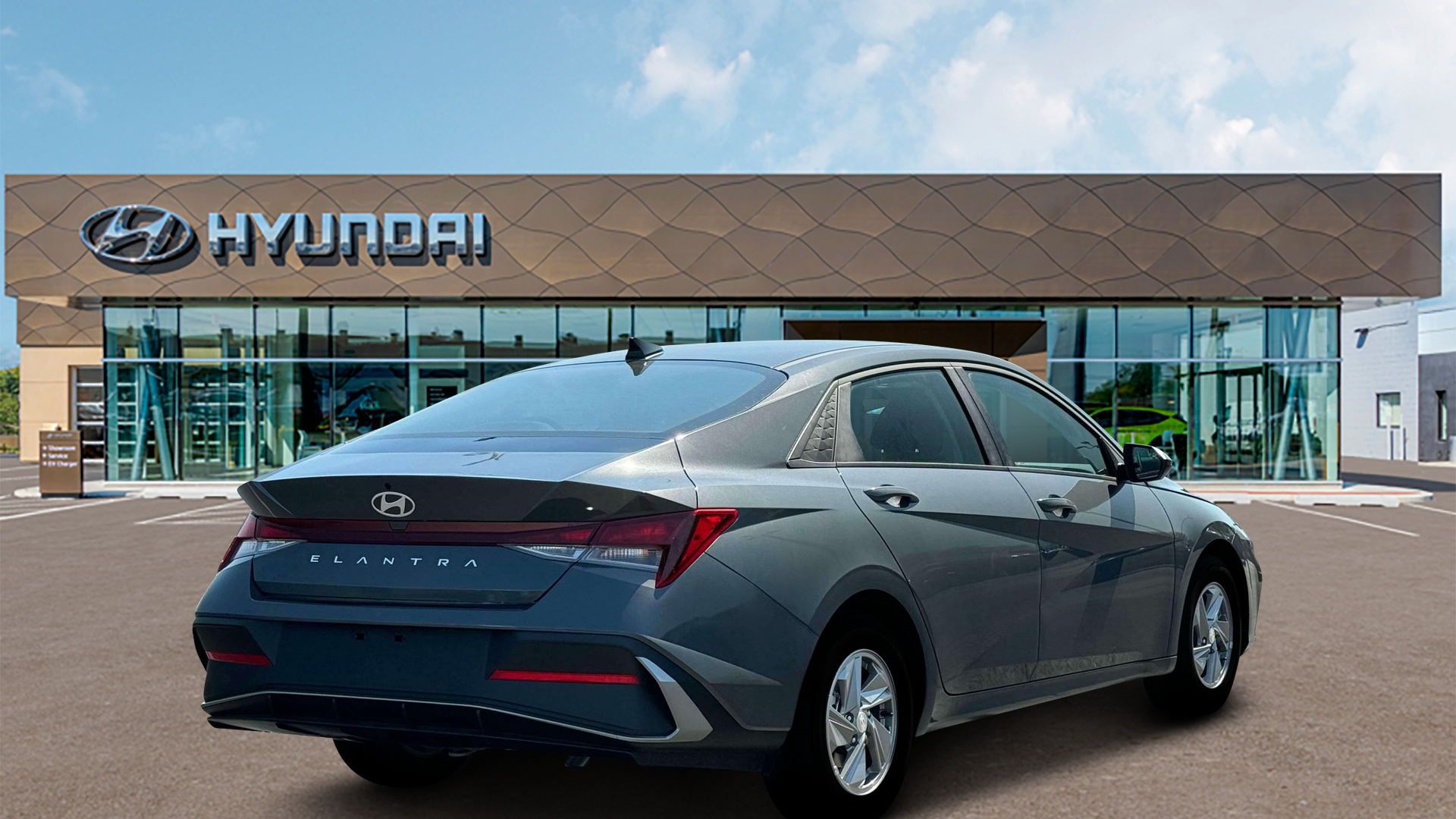 2025 Hyundai ELANTRA SE