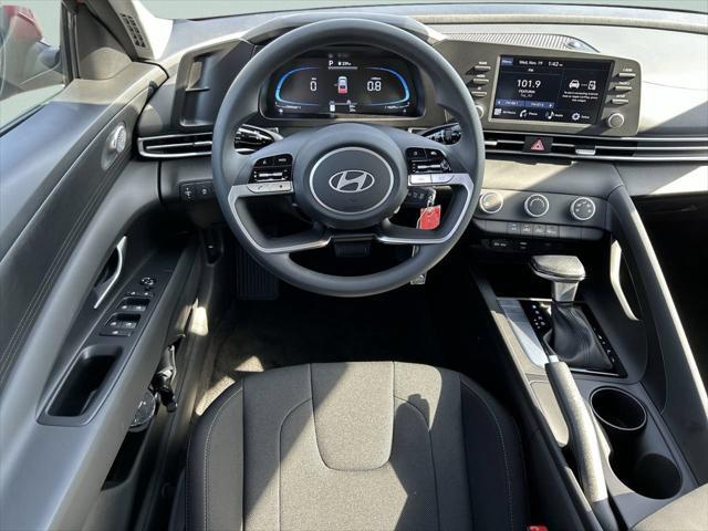 2025 Hyundai Elantra - $24,535