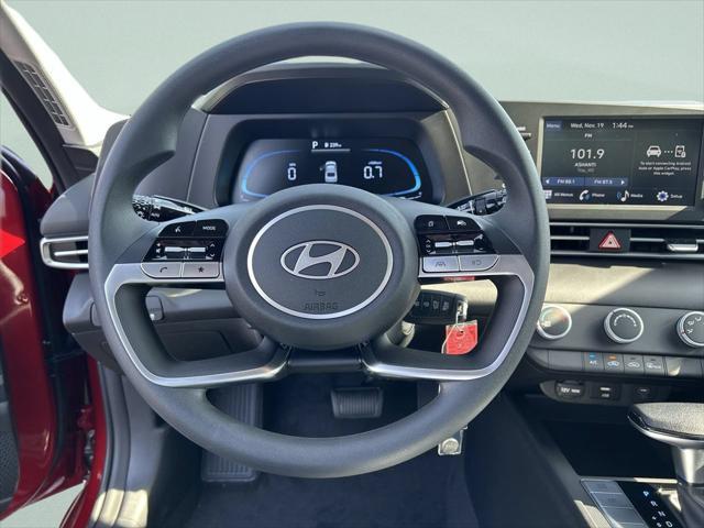 2025 Hyundai Elantra - $24,535