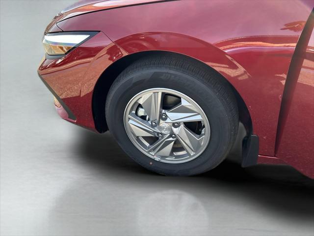2025 Hyundai Elantra - $24,535
