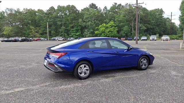 2025 Hyundai Elantra - $22,991