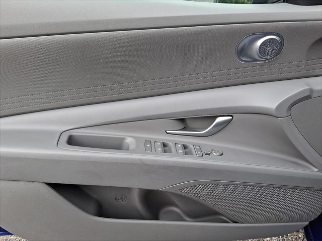 2025 Hyundai Elantra - $22,991
