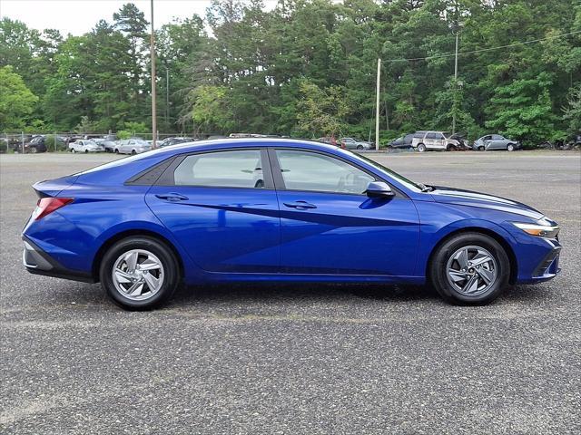 2025 Hyundai Elantra - $22,991