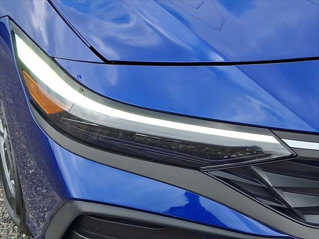 2025 Hyundai Elantra - $22,991