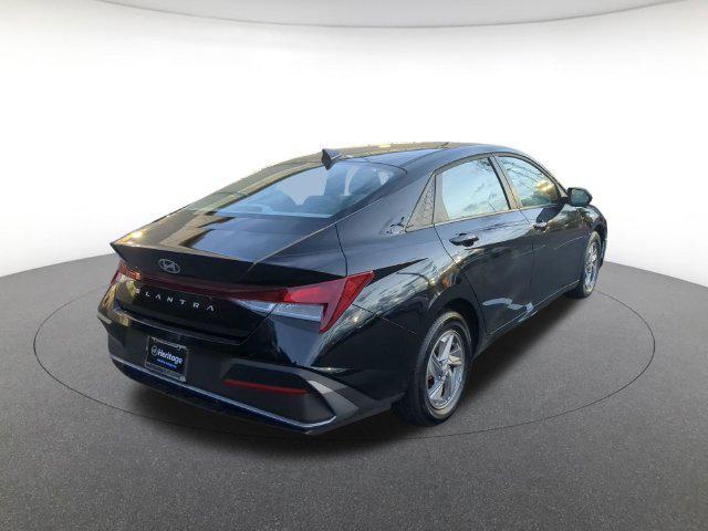 2025 Hyundai Elantra - $21,800
