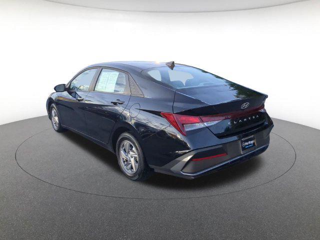 2025 Hyundai Elantra - $21,800