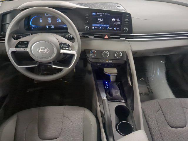 2025 Hyundai Elantra - $21,800