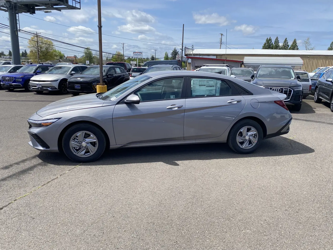 2025 Hyundai Elantra - $19,740