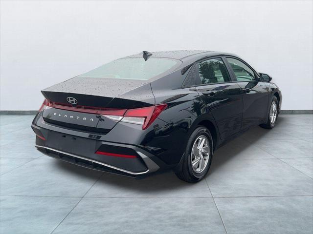 2026 Hyundai Elantra - $21,200