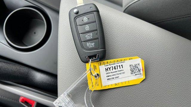 2026 Hyundai ELANTRA SE