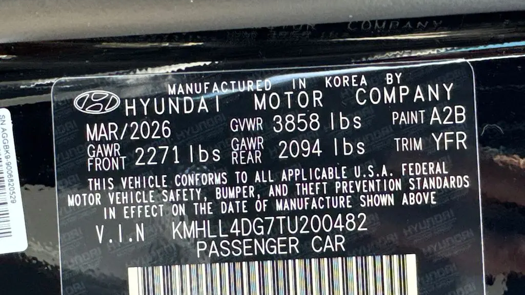 2026 Hyundai ELANTRA SE
