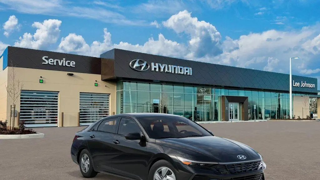 2026 Hyundai ELANTRA SE