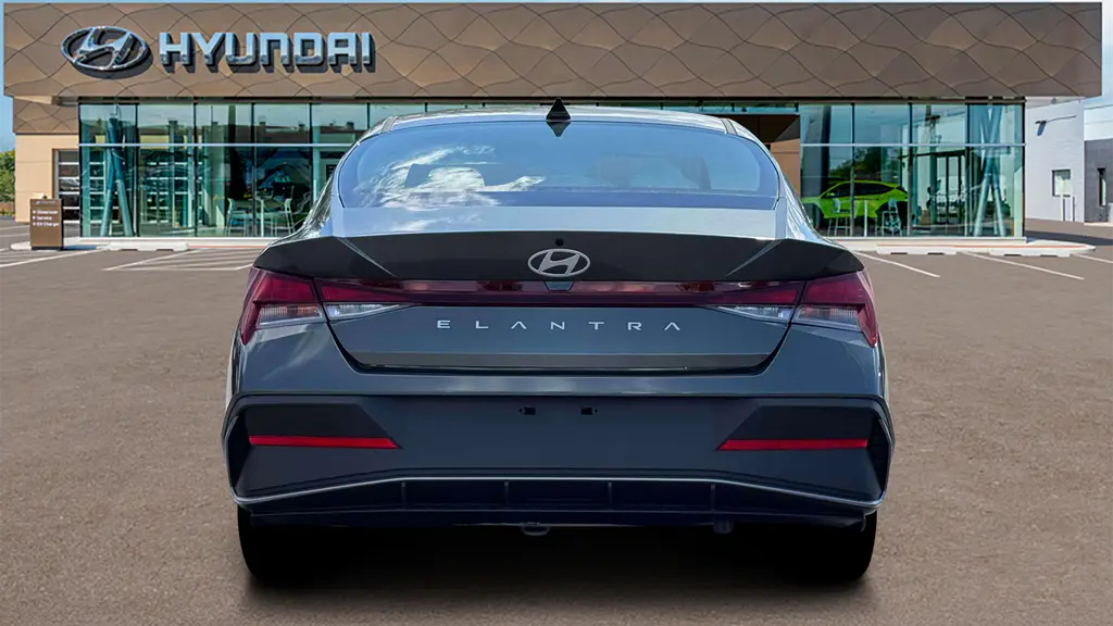 2026 Hyundai ELANTRA SE