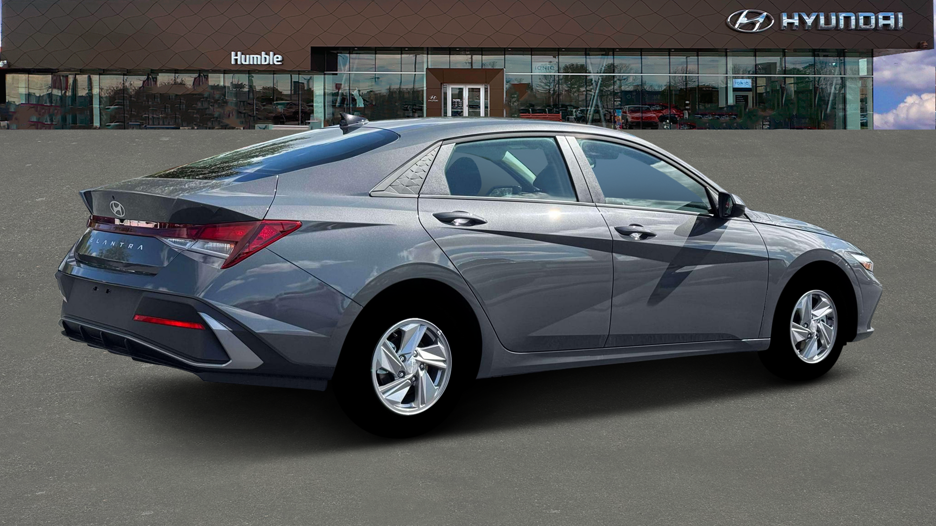2026 Hyundai ELANTRA SE