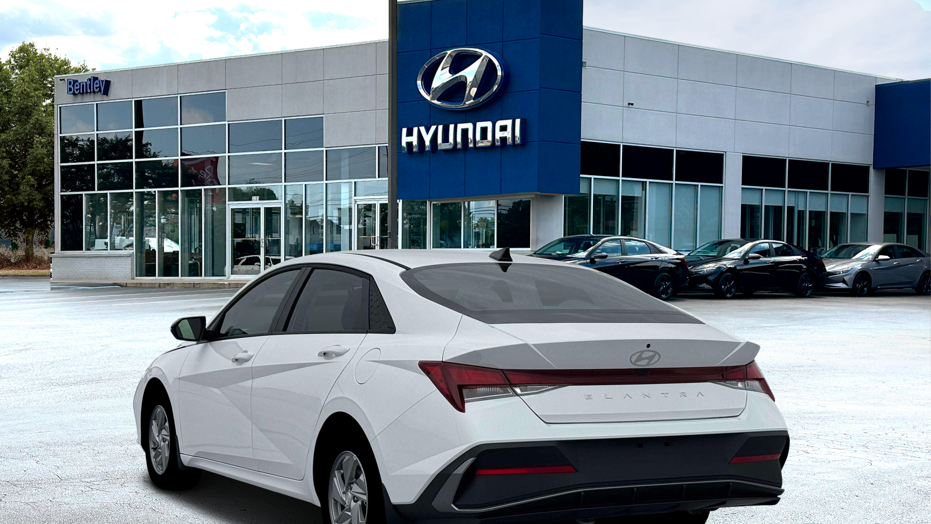 2026 Hyundai ELANTRA SE