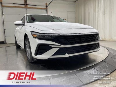 Photo of a 2024 Hyundai Elantra SE 4DR Sedan for sale