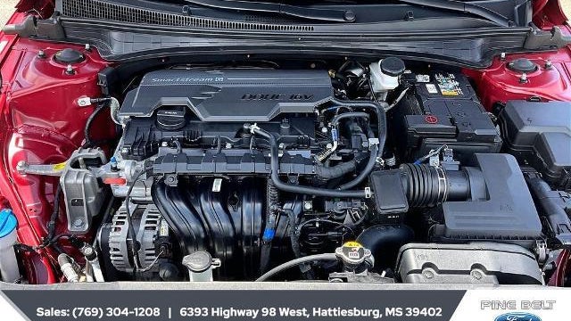 2024 Hyundai ELANTRA SE
