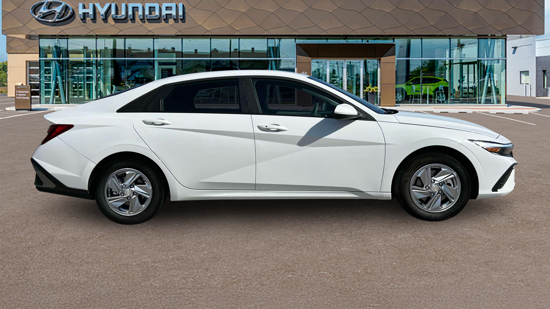 2025 Hyundai ELANTRA SE