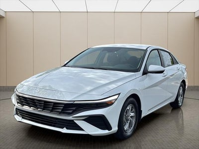 Photo of a 2025 Hyundai Elantra SE 4DR Sedan for sale