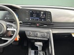 2025 Elantra Thumbnail 18