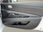 2025 Elantra Thumbnail 32