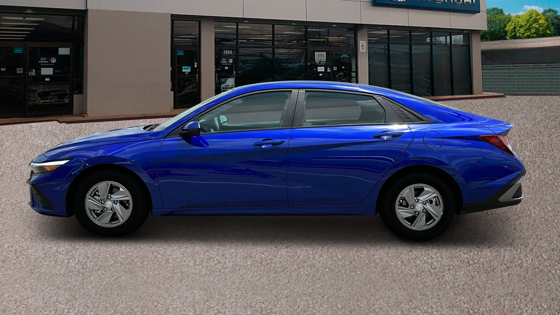 2025 Hyundai ELANTRA SE