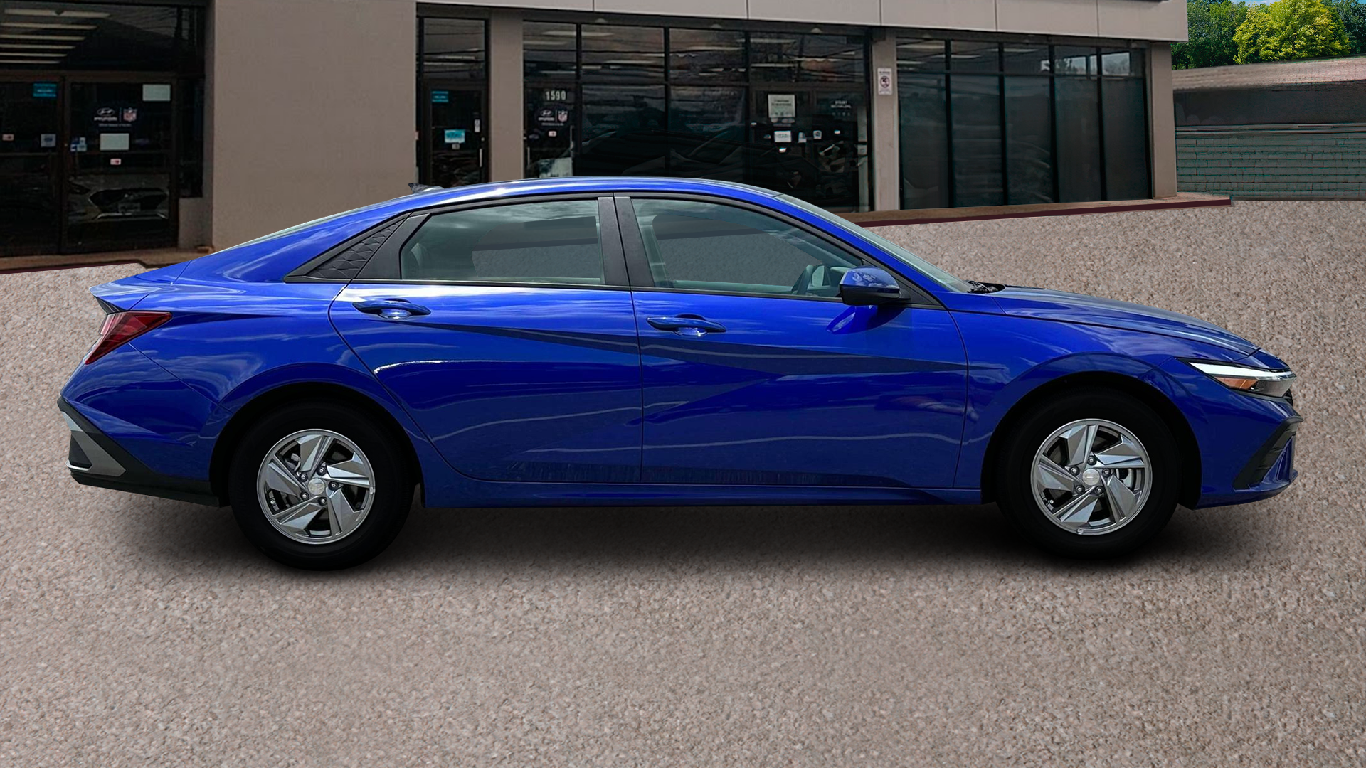 2025 Hyundai ELANTRA SE