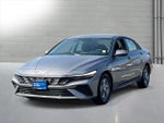2025 Elantra Thumbnail 4