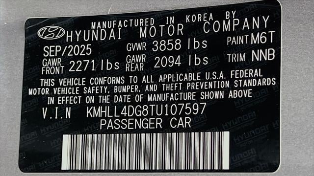 2026 Hyundai ELANTRA SE