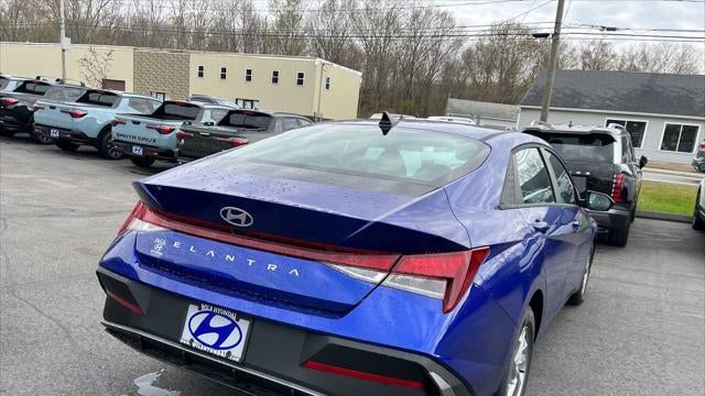 2026 Hyundai ELANTRA SE