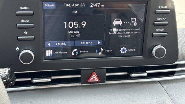 2026 Hyundai ELANTRA SE