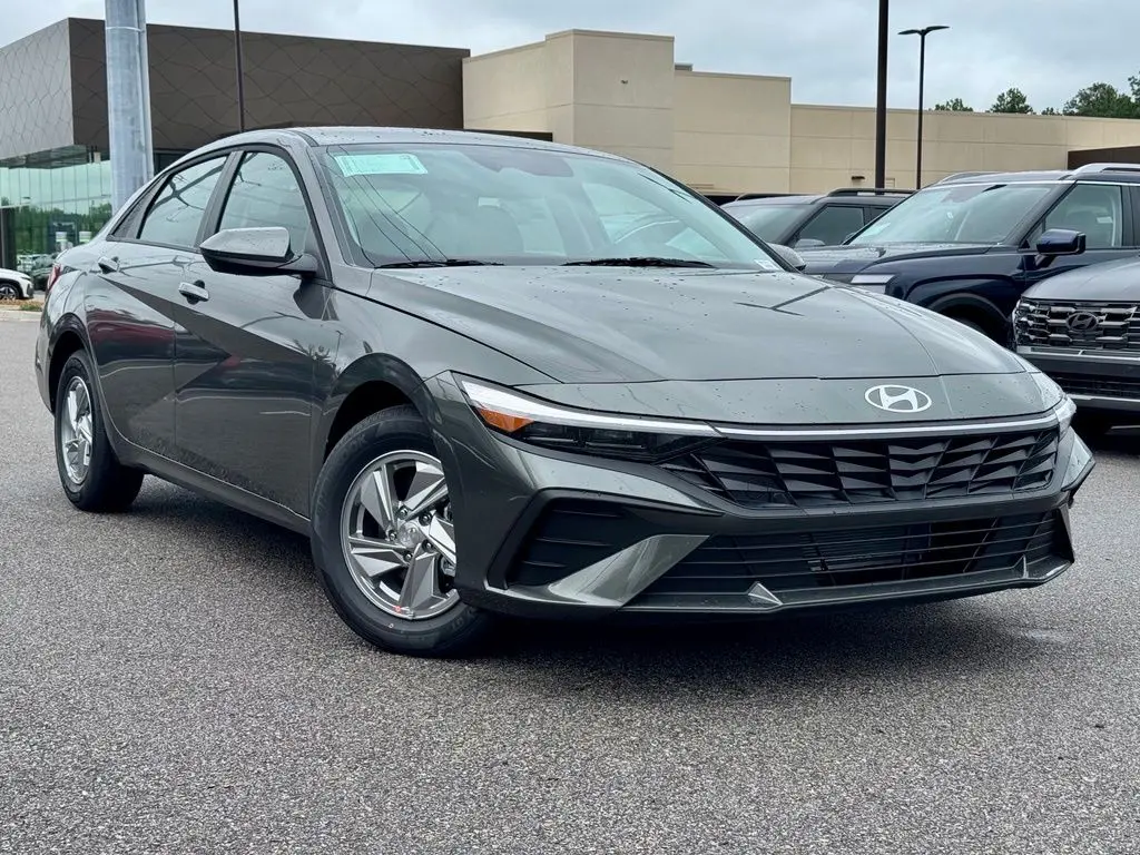 2026 Hyundai Elantra - $22,200