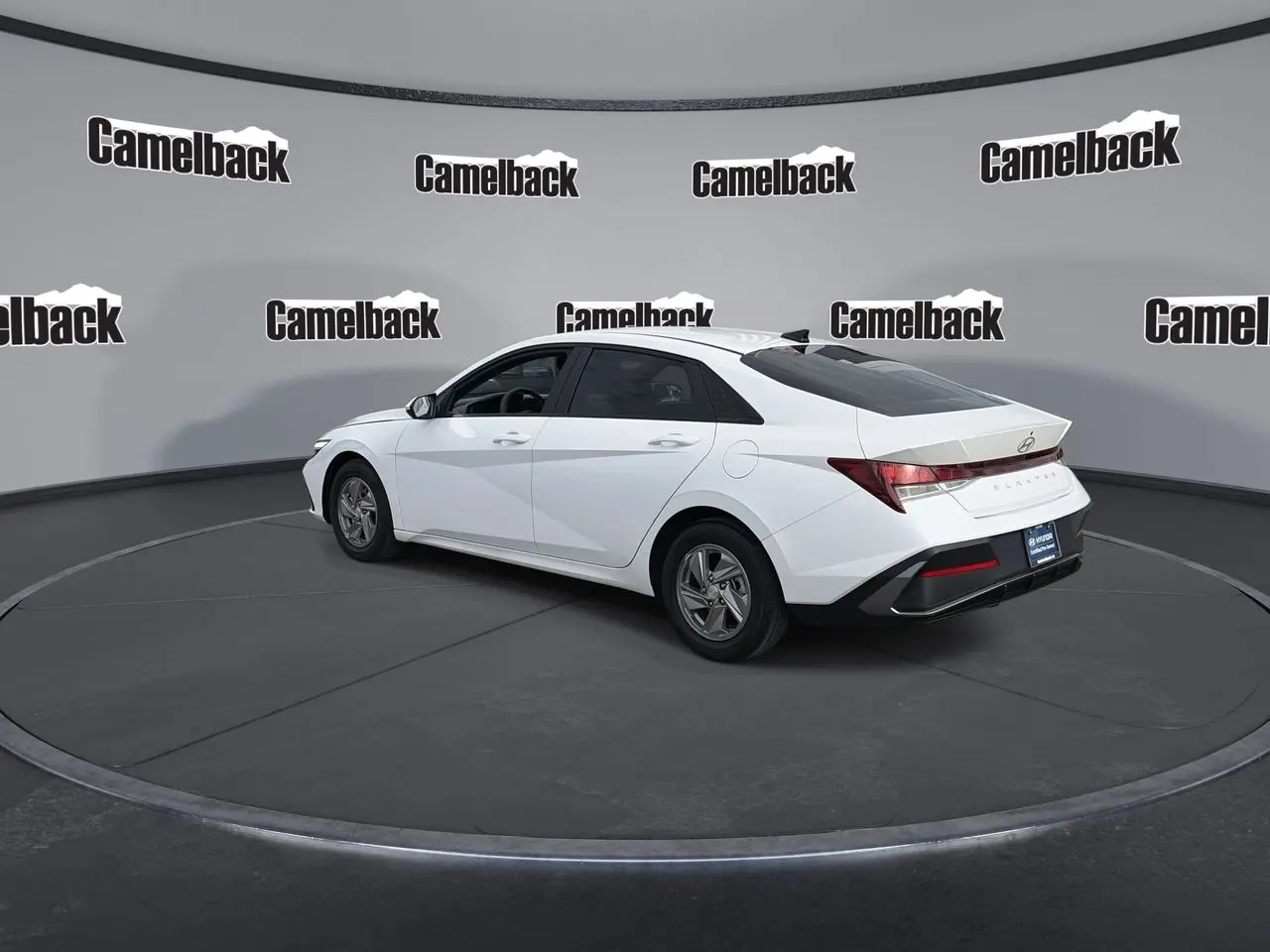 2024 Hyundai Elantra - $18,781