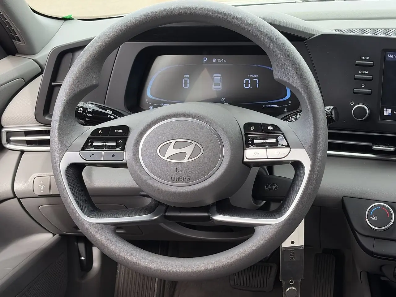 2024 Hyundai Elantra - $18,781