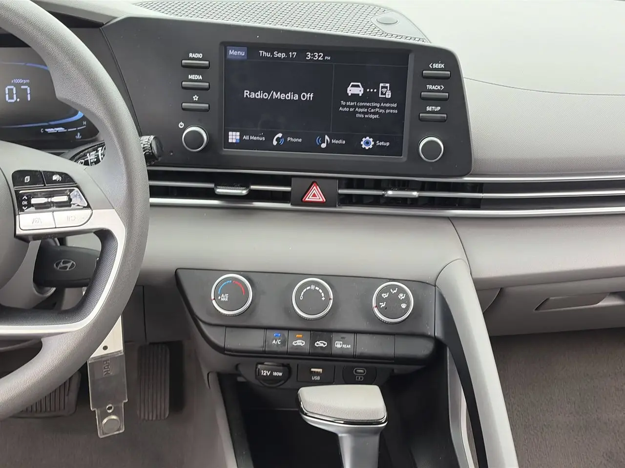 2024 Hyundai Elantra - $18,781