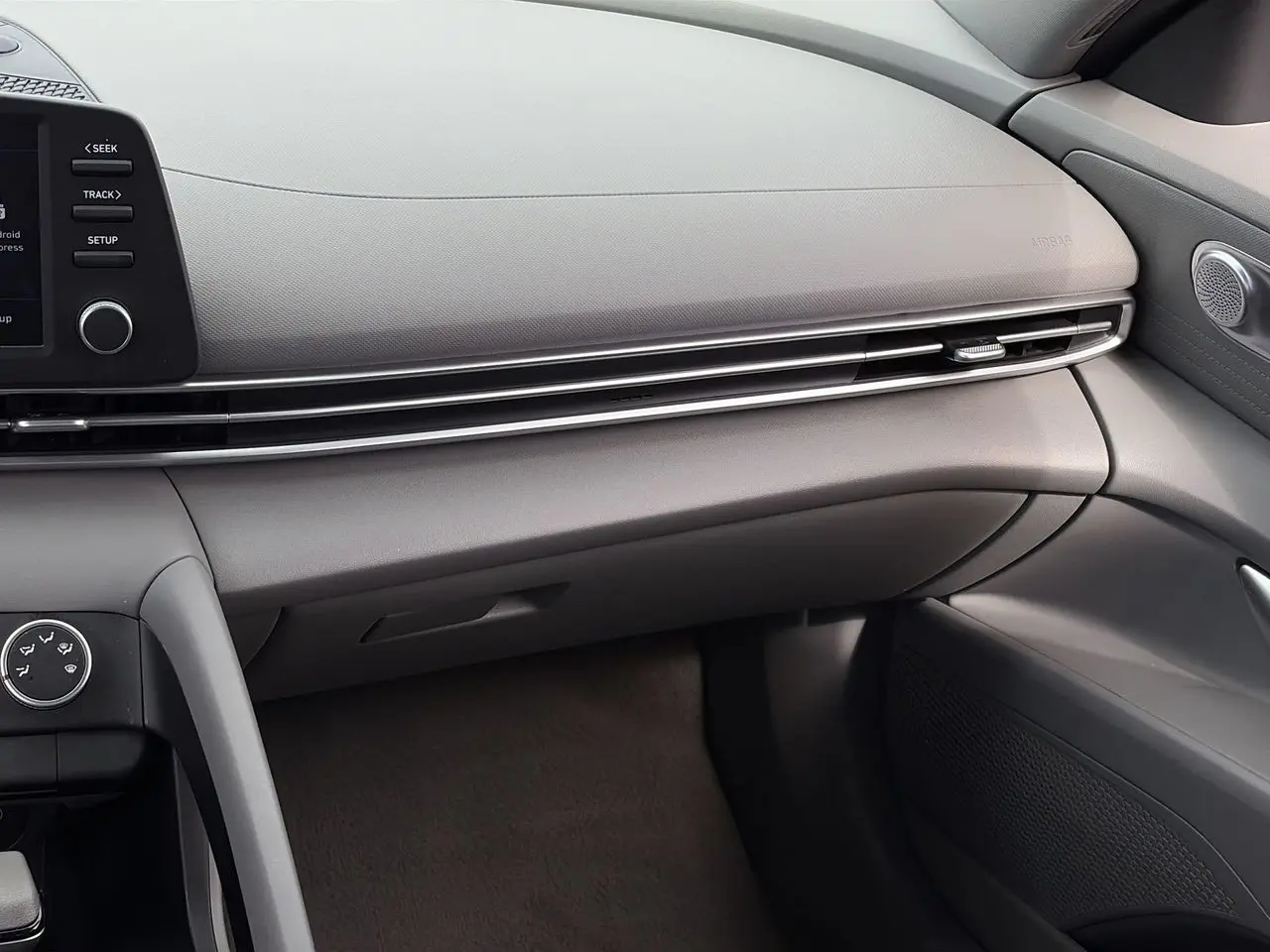 2024 Hyundai Elantra - $18,781