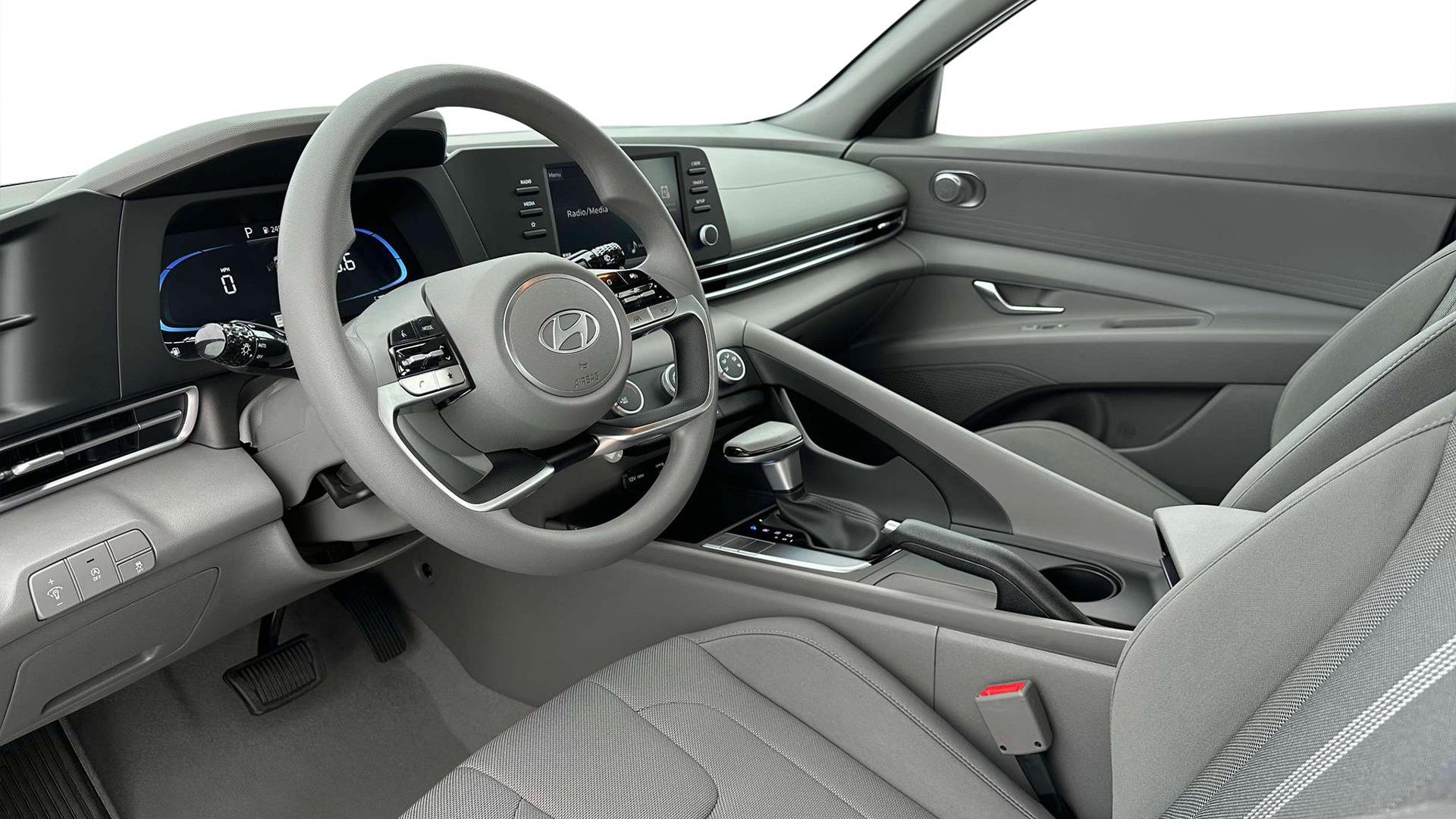 2024 Hyundai ELANTRA SE