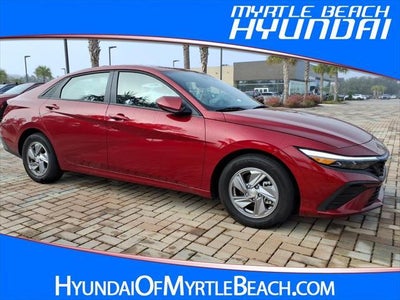 2025 Hyundai Elantra SE 4DR Sedan
