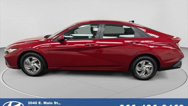 2025 Hyundai ELANTRA SE