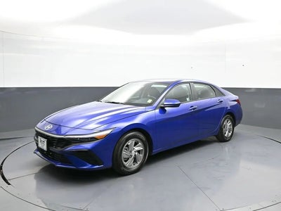 2025 Hyundai Elantra SE 4DR Sedan
