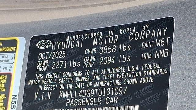 2026 Hyundai ELANTRA SE
